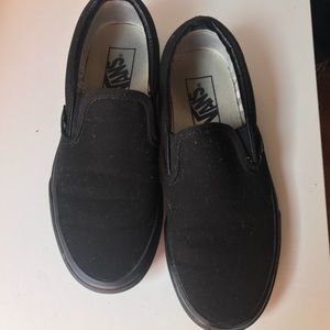 Black Vans: GREAT SHAPE!